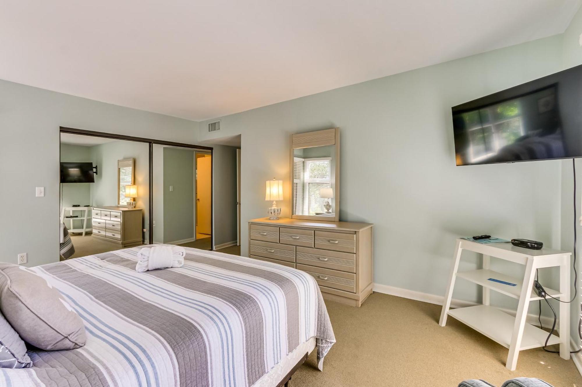 2 Mi To Beach Dog-Friendly Hilton Head Condo! ヒルトンヘッドアイランド エクステリア 写真
