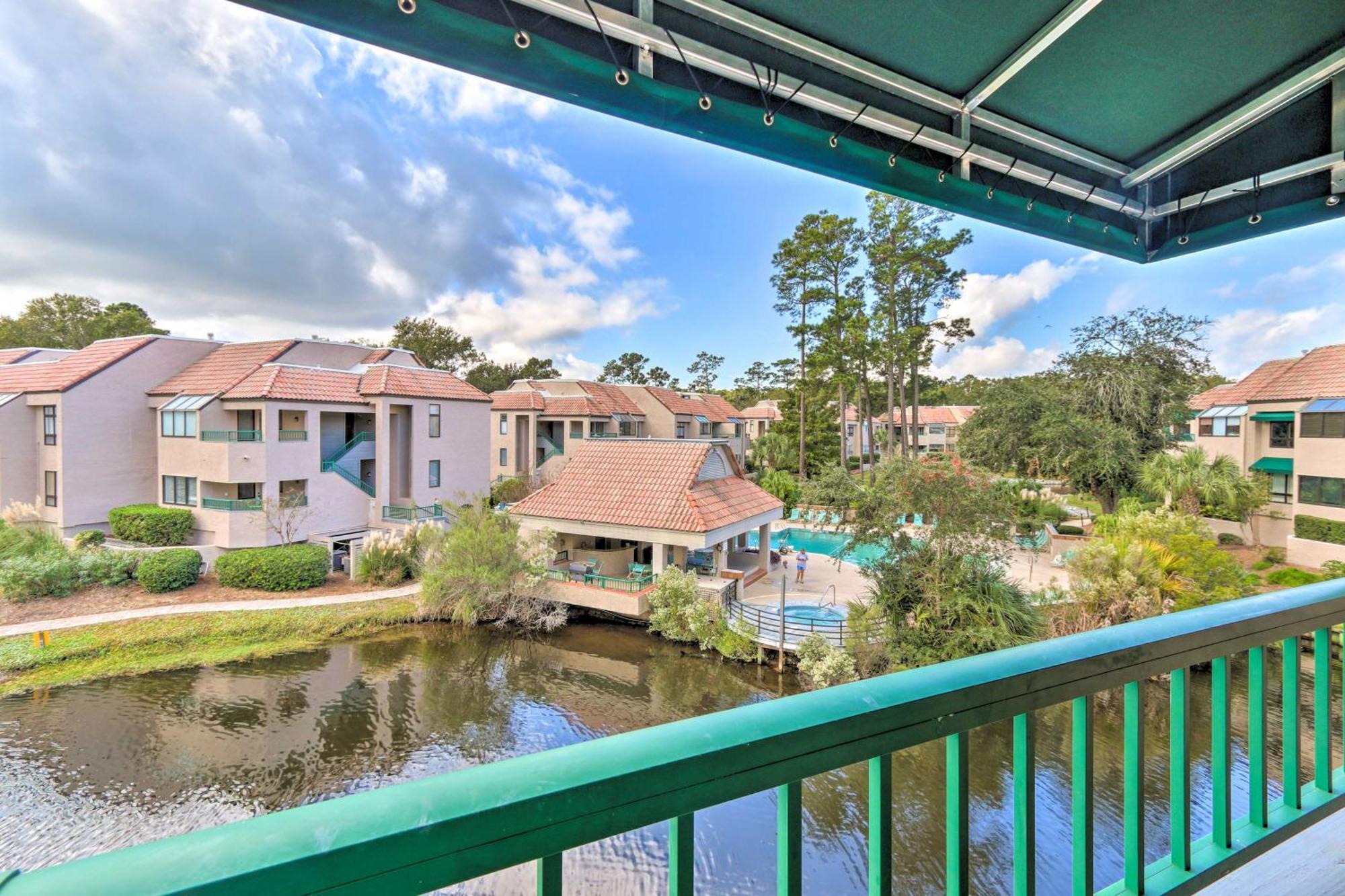 2 Mi To Beach Dog-Friendly Hilton Head Condo! ヒルトンヘッドアイランド エクステリア 写真